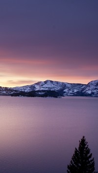 Górskie jezioro w Norwegii