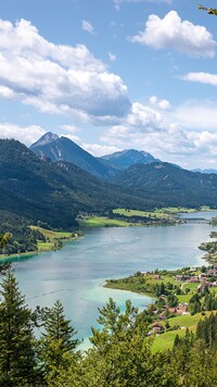 Góry i jezioro Weissensee