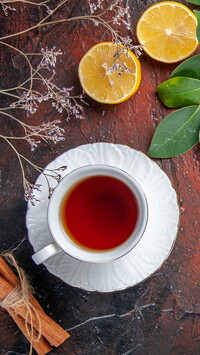 Herbata z cynamonem i cytryną