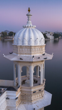 Hotel Taj Lake Palace nad jeziorem Pichola