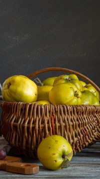 Jabłka w koszyku