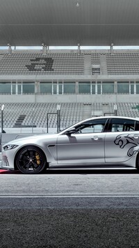 Jaguar XE SV