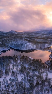 Jezioro Goldwater Lake i góry z lotu ptaka