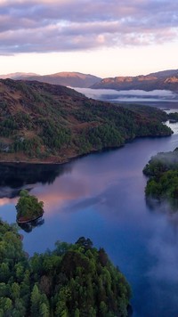 Jezioro Loch Katrine w Szkocji