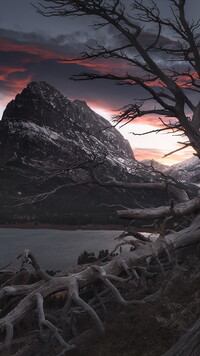 Jezioro Swiftcurrent Lake w Montanie