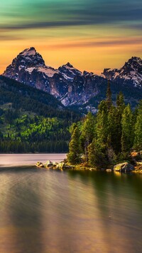 Jezioro Taggart Lake w Parku Narodowym Grand Teton