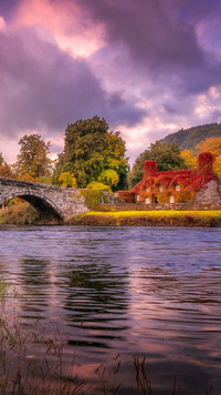 Kamienny most nad rzeką Conwy