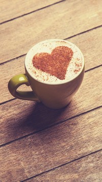 Kawa z sercem podana