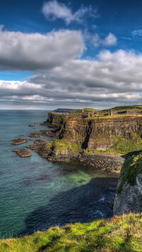 Klify i skały w Irlandii Północnej