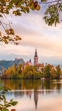 Kościół na wyspie Blejski Otok