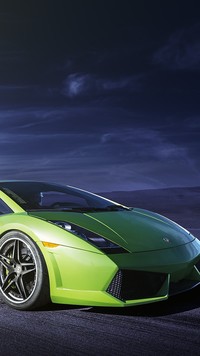 Lamborghini Gallardo nocą