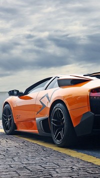 Lamborghini Murcielago na drodze