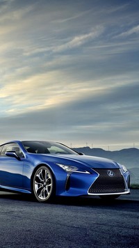 Lexus LC500 na drodze