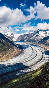 Lodowiec Aletschgletscher w Alpach Berneńskich