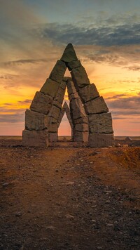 Łuki skalne Arctic Henge w Islandii