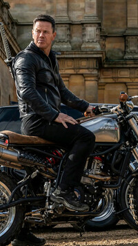 Mark Wahlberg na motorze