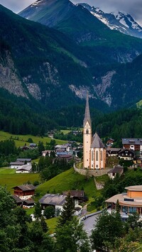Miasteczko Heiligenblut w Alpejskiej dolinie