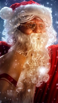Mikołaj w okularach