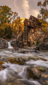 Młyn Crystal Mill nad rzeką Crystal River