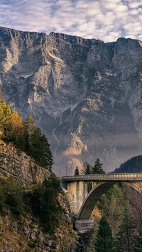 Most Arched Bridge w Alpach Julijskich