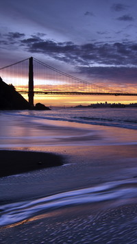 Most Golden Gate o zachodzie słońca