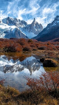 Ośnieżone góry Andy i szczyt Fitz Roy