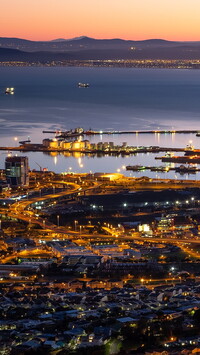 Oświetlony port w Kapsztadzie