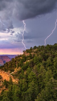 Pioruny nad Grand Canyon