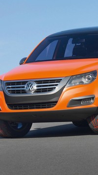 Pomarańczowy Volkswagen Tiguan