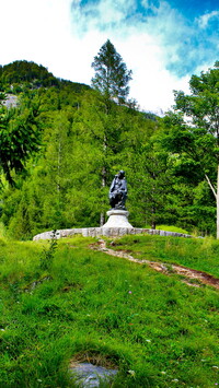 Pomnik w Bovec
