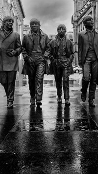 Pomnik zespołu The Beatles w Liverpoolu