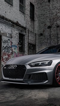 Przód Audi RS5