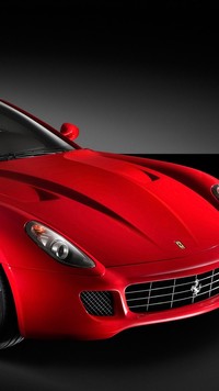 Przód czerwonego Ferrari 599 GTB