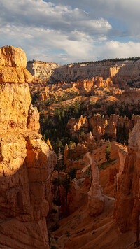 Rozświetlony Park Narodowy Bryce Canyon