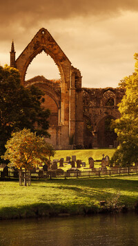 Ruiny opactwa Bolton Priory w Anglii