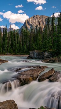 Rzeka Kicking Horse River