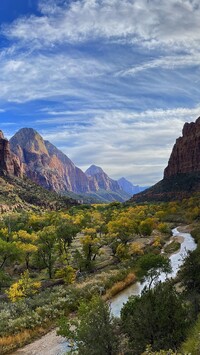 Rzeka Virgin River i góry w Parku Narodowym Zion