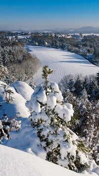 Saksońska Szwajcaria w zimowej scenerii