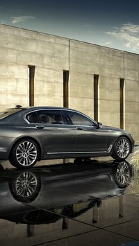 Samochód  BMW 750li