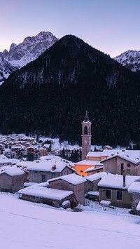 Schilpario w Alpach zimową porą