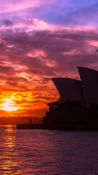 Sydney Opera House o wschodzie słońca