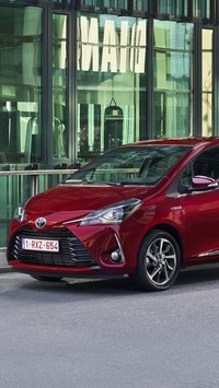 Toyota Yaris Hybrid 2017