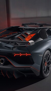 Tył Lamborghini Aventador SVJ 63