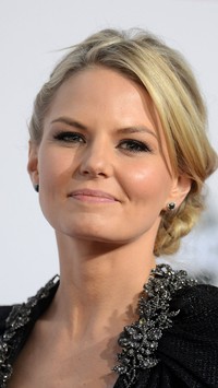 Uśmiechnięta Jennifer Morrison