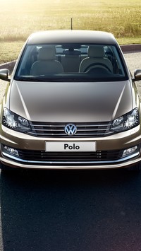 Volkswagen Polo na drodze
