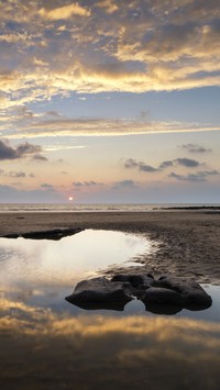 Walijska plaża Dunraven Bay