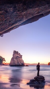 Widok z Cathedral Cove na morze