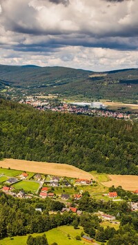 Widok z góry na Pogórze Karkonoskie