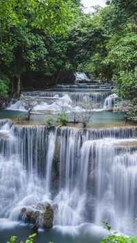 Wodospad Huai Mae Khamin w Tajlandii
