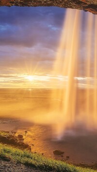 Wodospad Seljalandsfoss